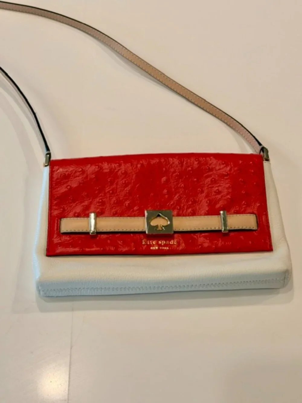 Kate Spade New York Leather Crossbody Clutch Wallet Purse White Red Gold